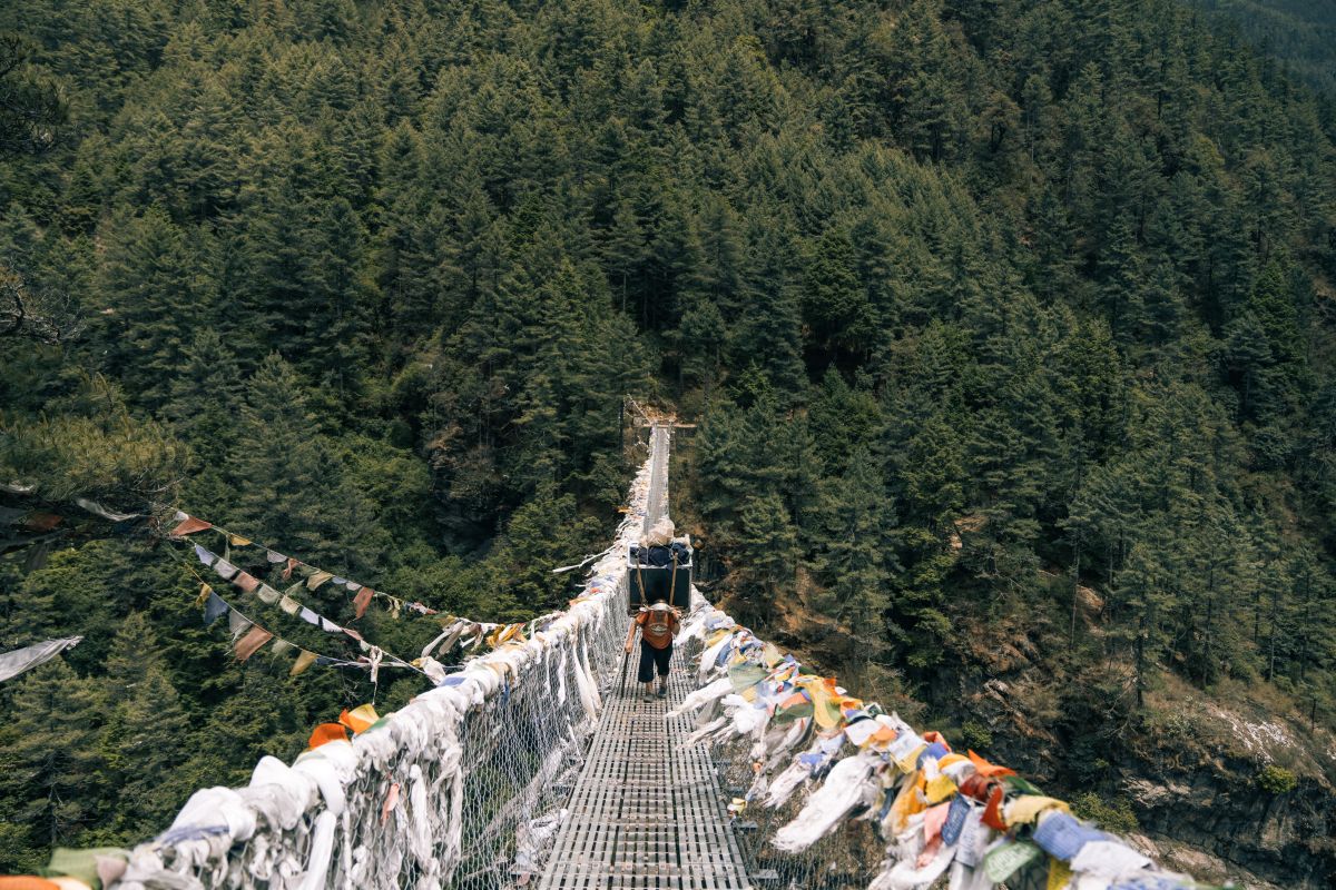 Hillary Bridge Monjo - Everest Luxury Lodge Trek - Trekking Team Group Nepal