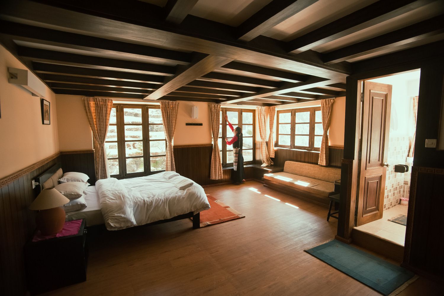 MLN Monjo Bedroom - Everest Luxury Lodge Trek - Trekking Team Group Nepal